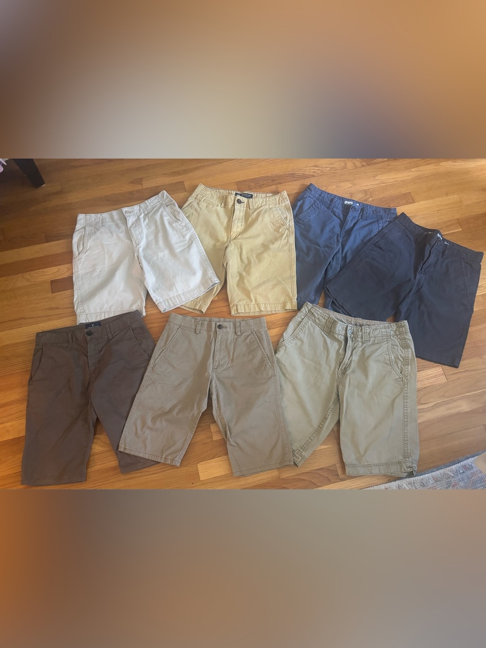 Lot of 7 Mens Shorts sz 28 & 29 inch waist American Eagle Old Navy Urban Pipelin